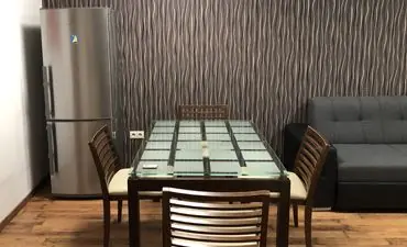 45 m²-es apartman étkezője Siófokon